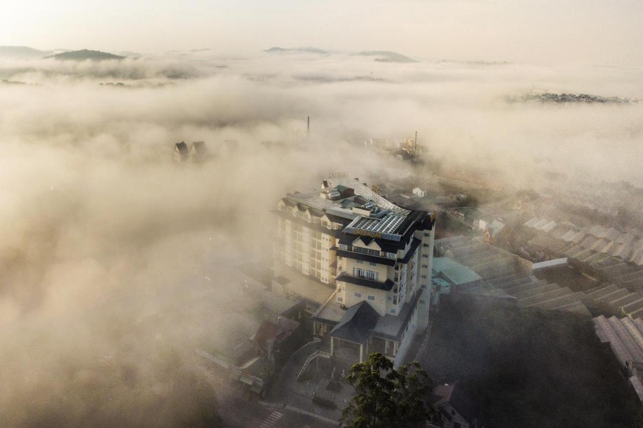 Ladalat Hotel Екстер'єр фото
