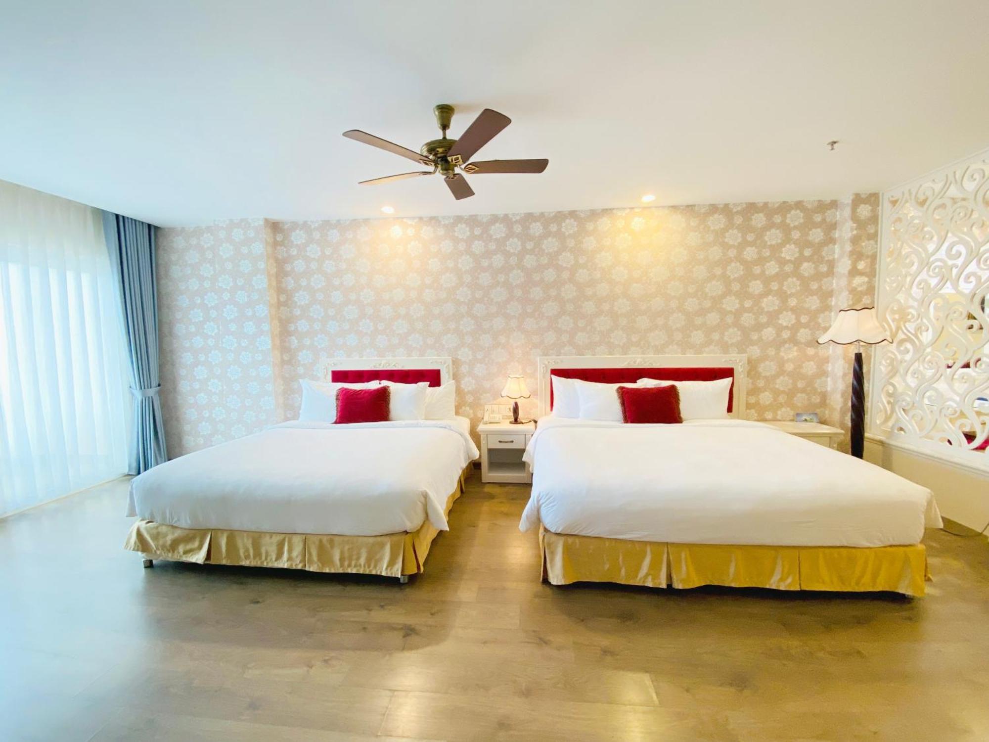 Ladalat Hotel Екстер'єр фото