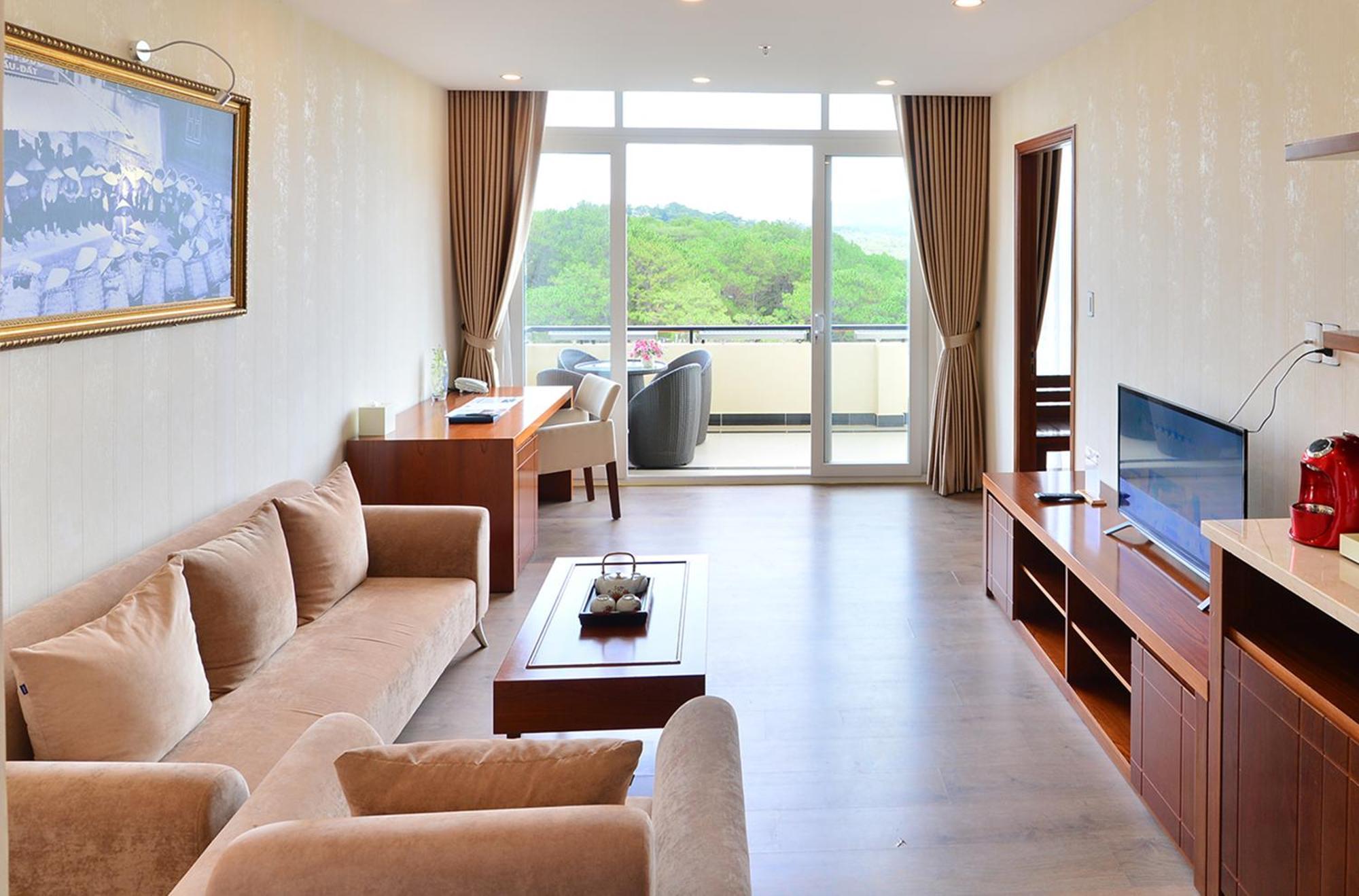 Ladalat Hotel Екстер'єр фото